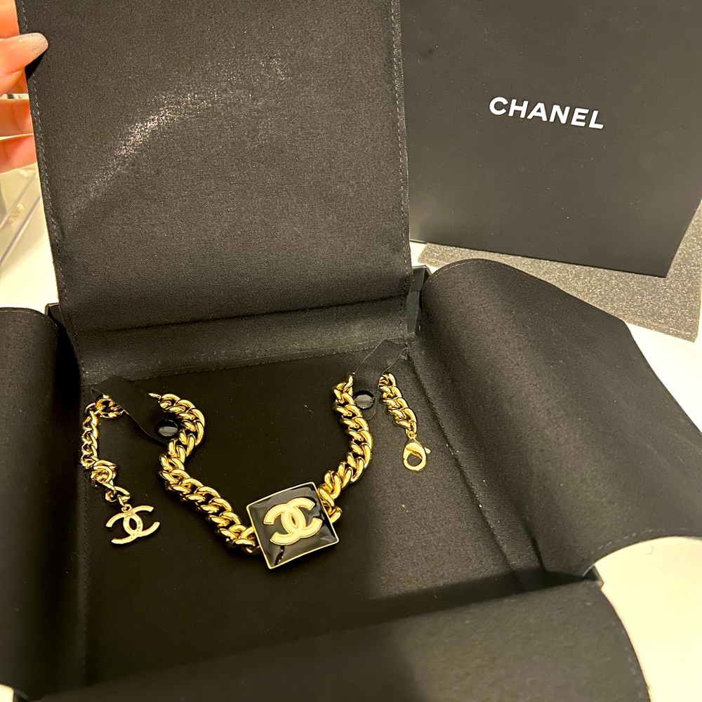 CHANEL Gold and Black CC Link Necklace